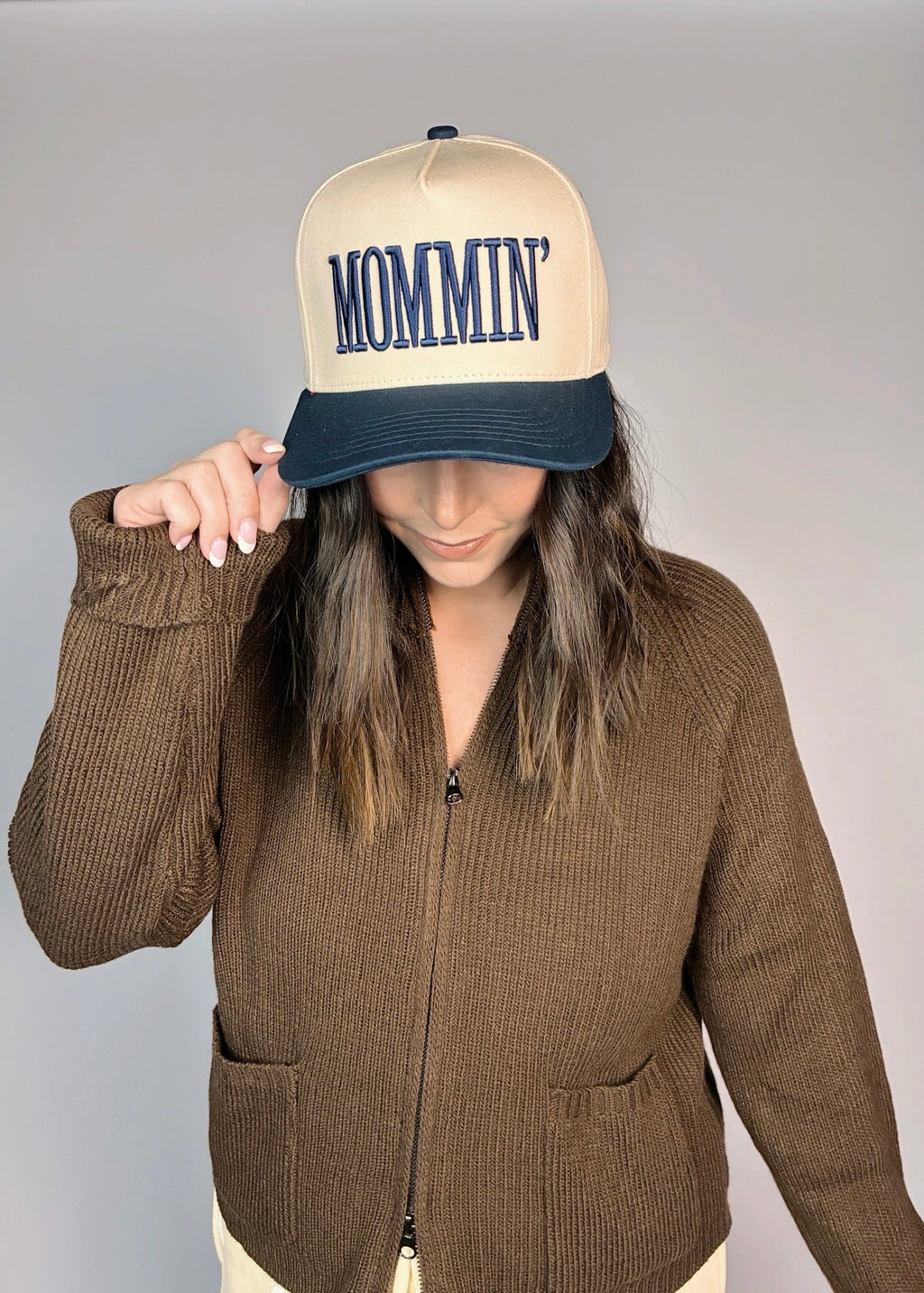 Mommin' Trucker Hat - Navy
