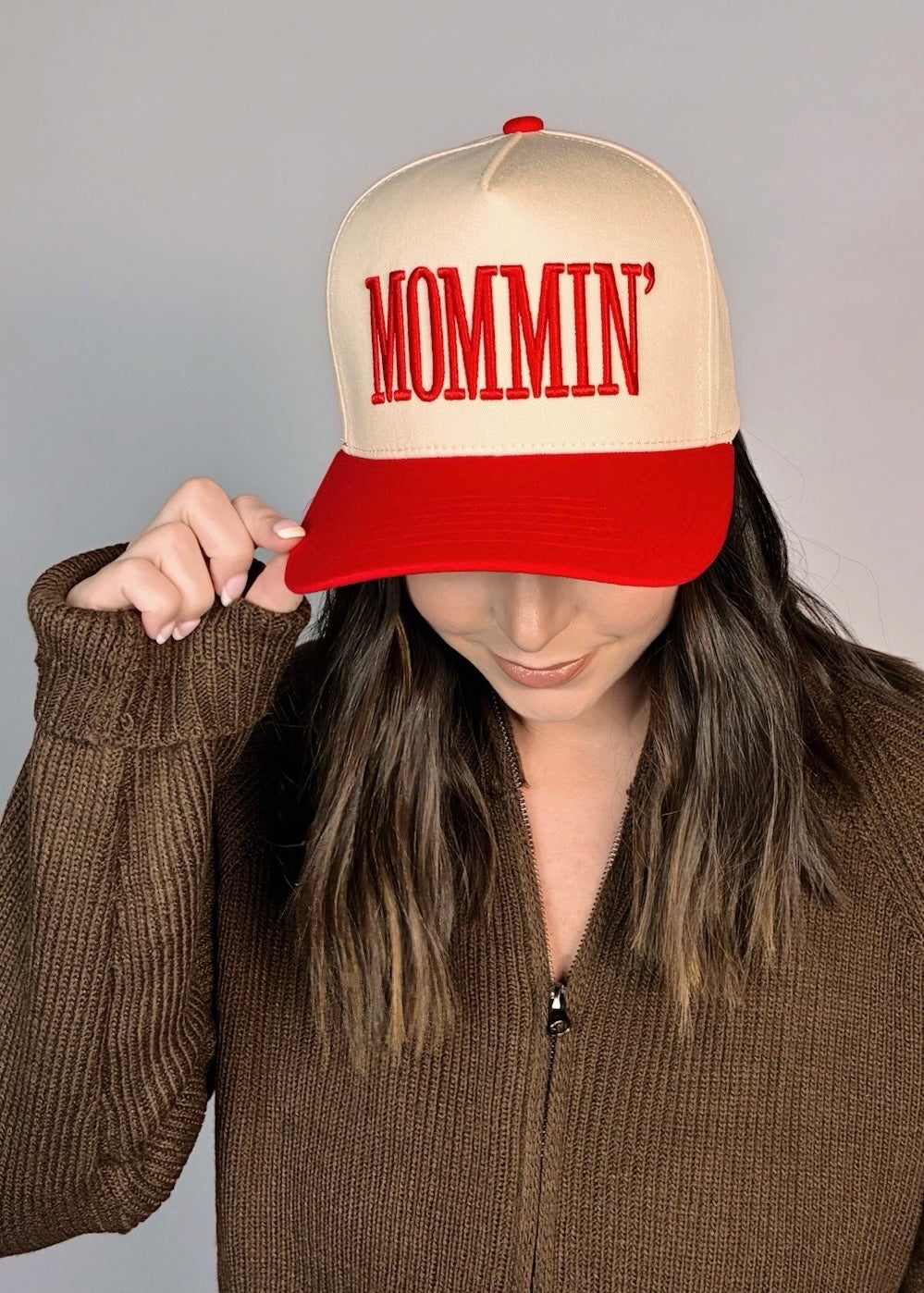 Mommin' Trucker Hat - Red