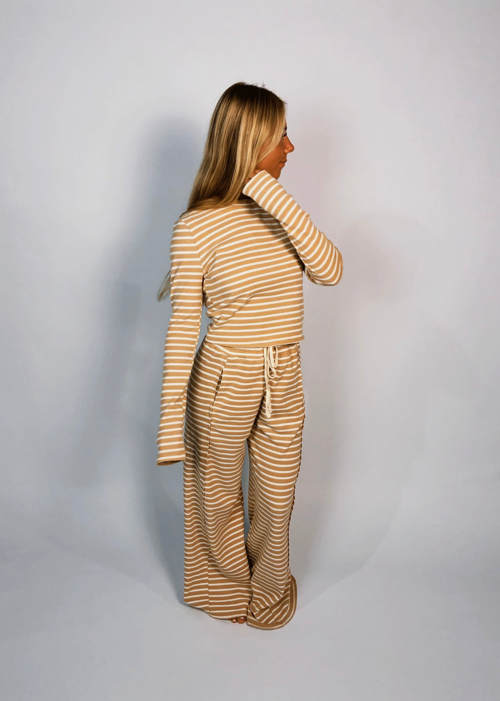 Line of Thought Set - Light Tan