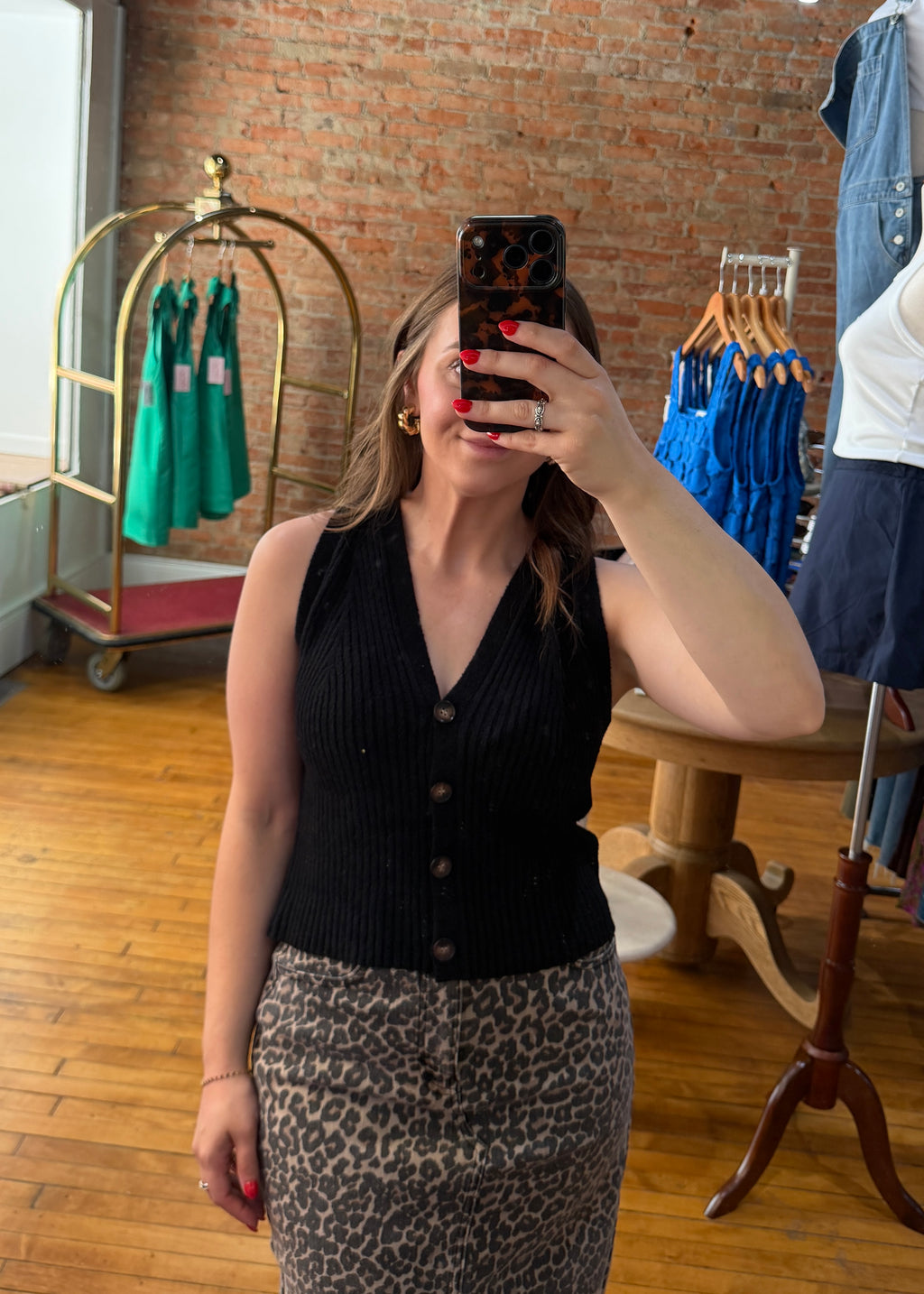 Worth Repeating Buttoned Tank
